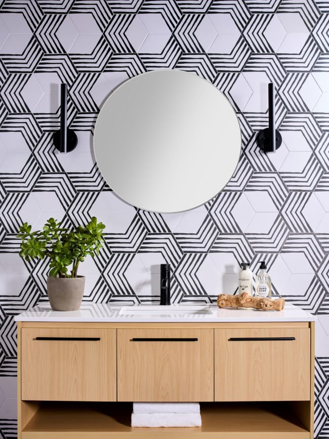 Sio Strata Black Hexagon Porcelain Tile Bathroom 